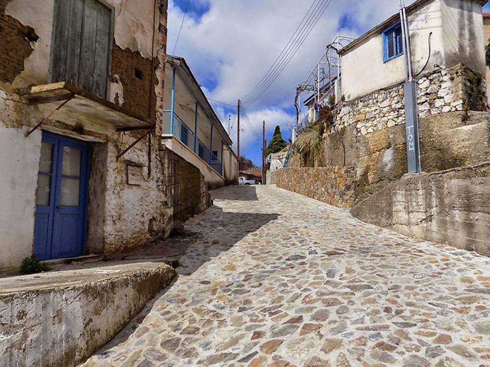 Arakapas Narrow Street