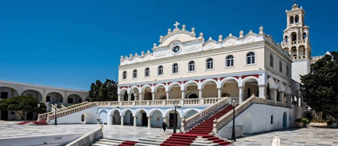 How the Cypriots Celebrate the Dekapentavgousto