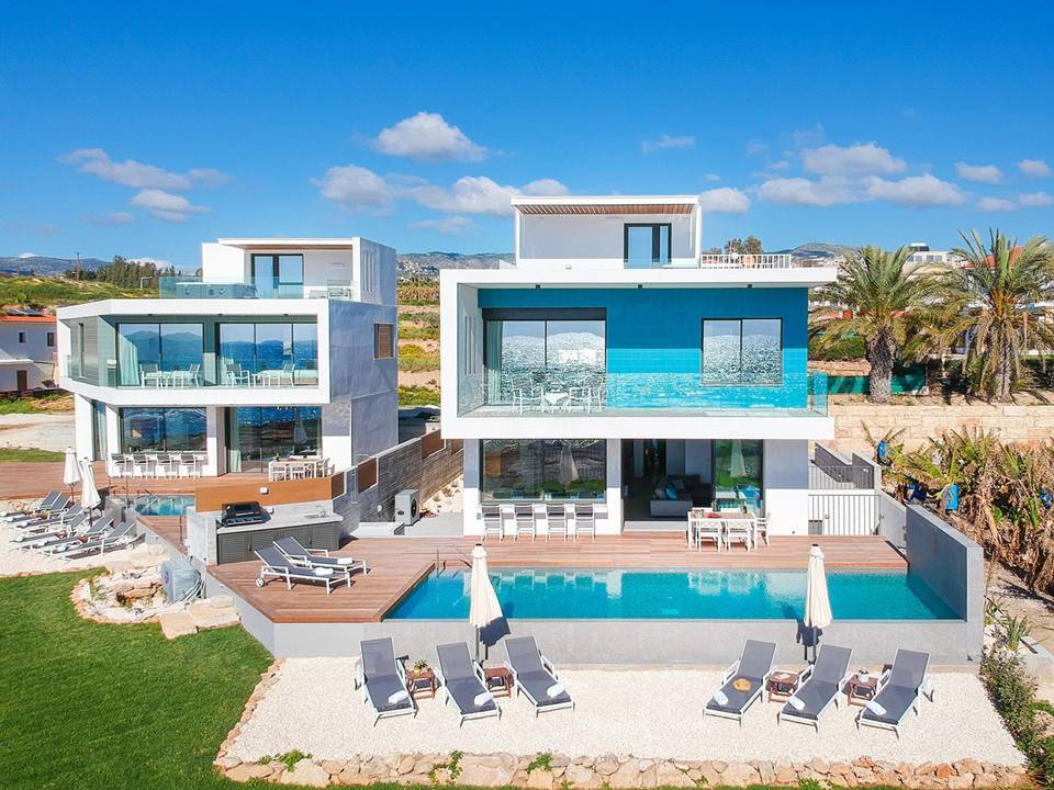 VILLAS IN CYPRUS