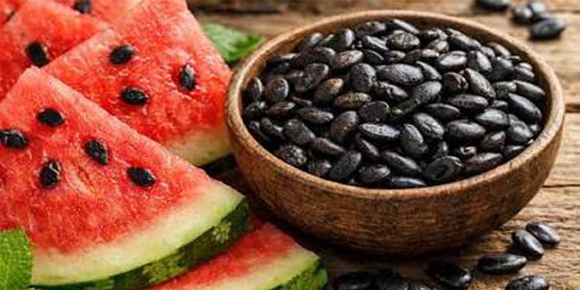 Many people discard water melon seeds, but you should think twice. These small, flat seeds pack a powerful nutritional punch. You can eat them raw, roasted, or sprouted. They offer numerous benefits for your overall health.