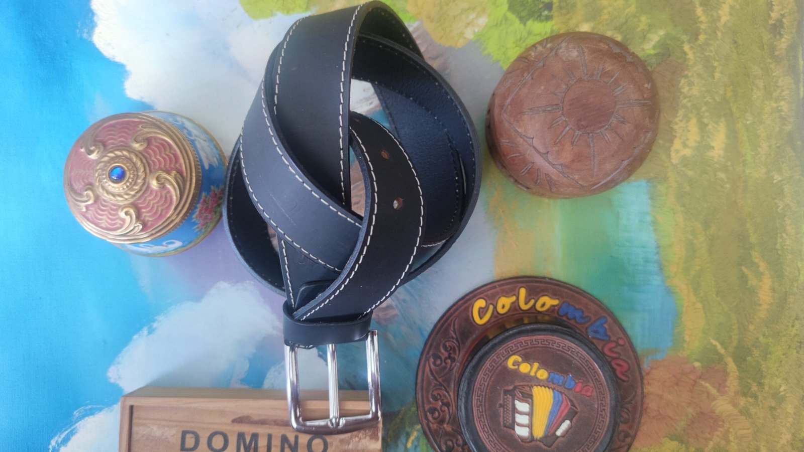 Colombia is known for its high quality Leather produce. This is a handmade leather belt made in Colombia with the best leather produced in Colombia.