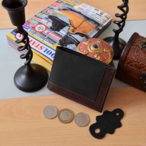 Colombia is known for its high quality Leather produce. This is a handmade leather Wallet made in Colombia with the best leather produced in Colombia. A Wallet that will last you for many years