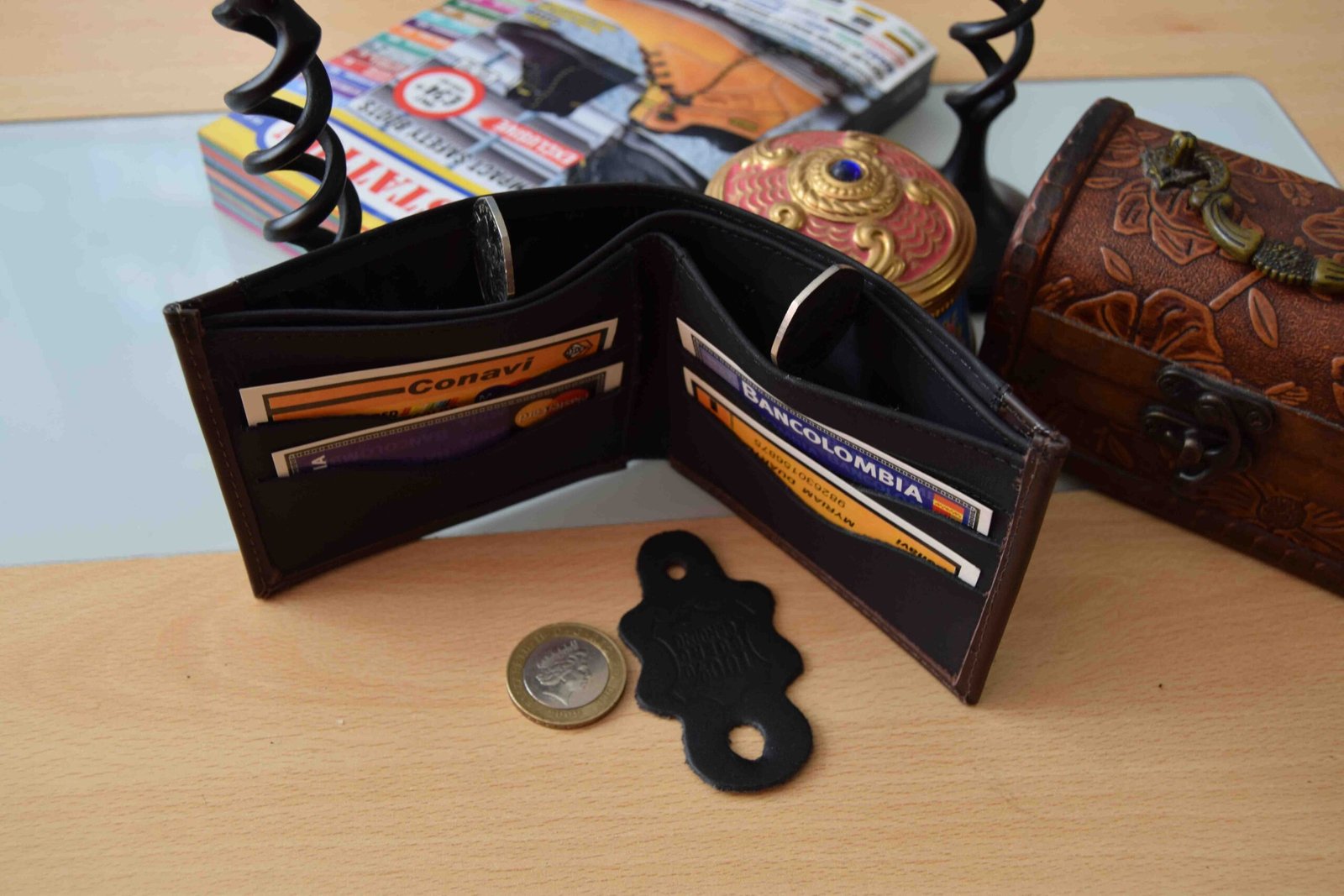 Real High Quality Leather Wallet in Black and Dark Brown colour